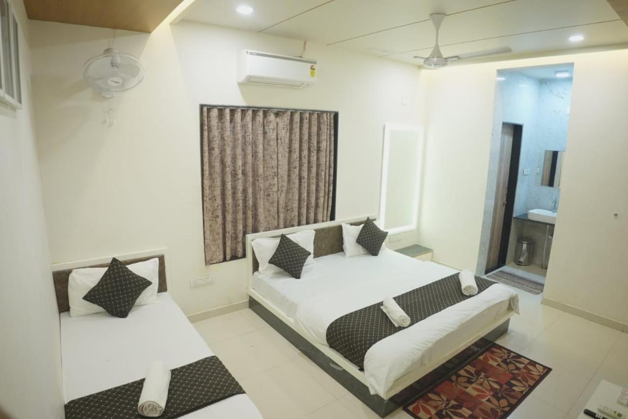 Hotel Ayodhya Virpur Zewnętrze zdjęcie