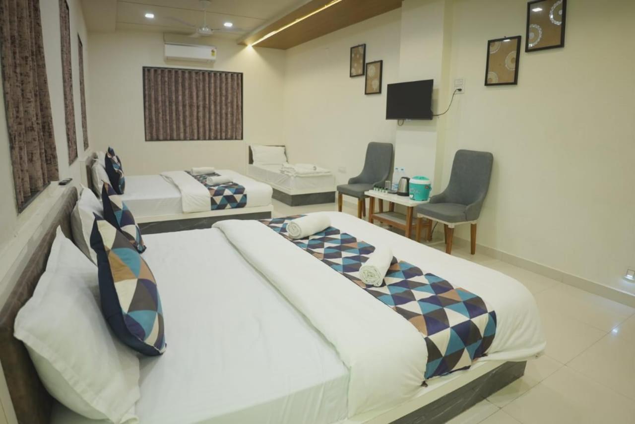 Hotel Ayodhya Virpur Zewnętrze zdjęcie