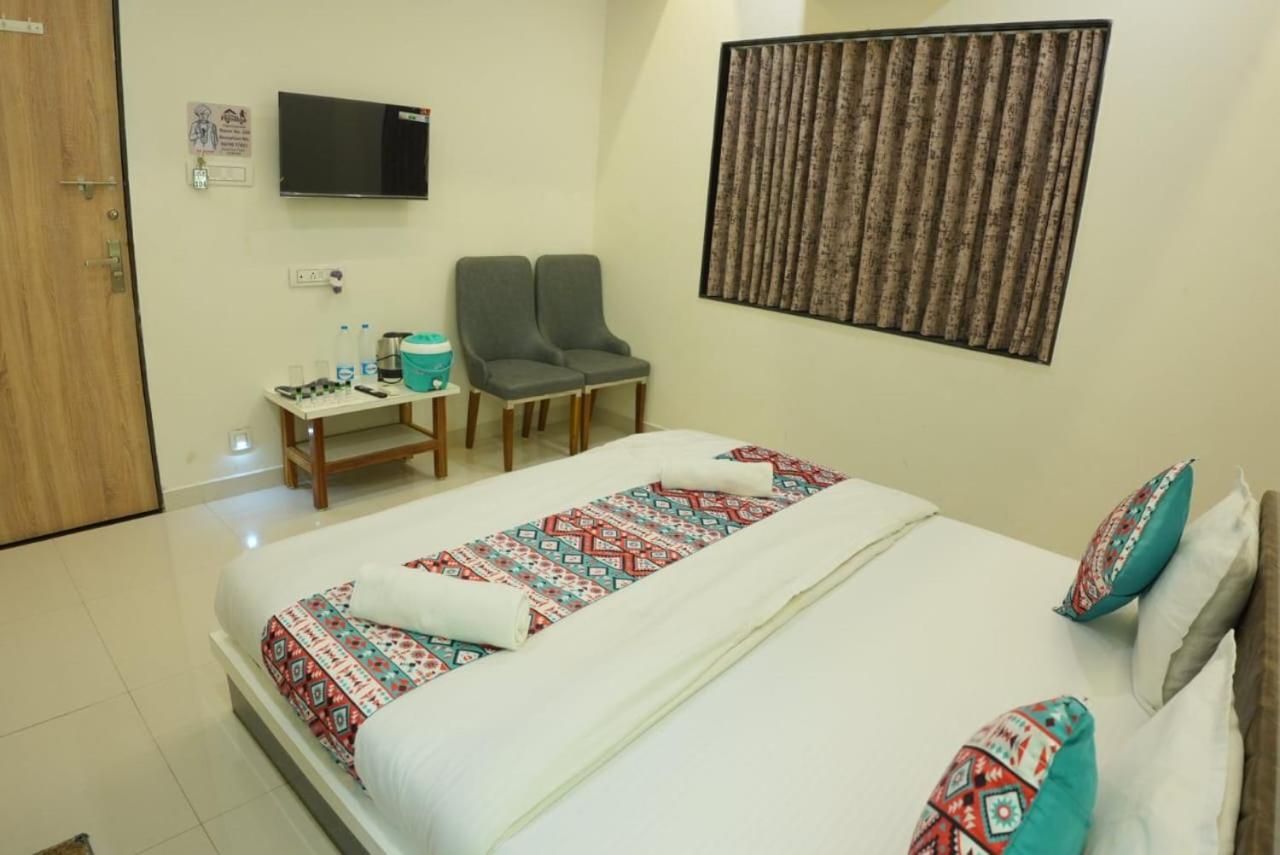Hotel Ayodhya Virpur Zewnętrze zdjęcie
