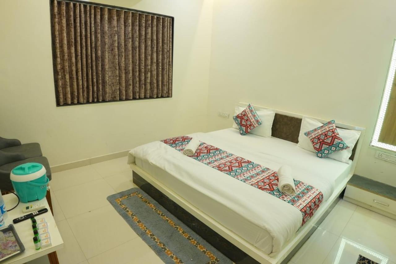 Hotel Ayodhya Virpur Zewnętrze zdjęcie