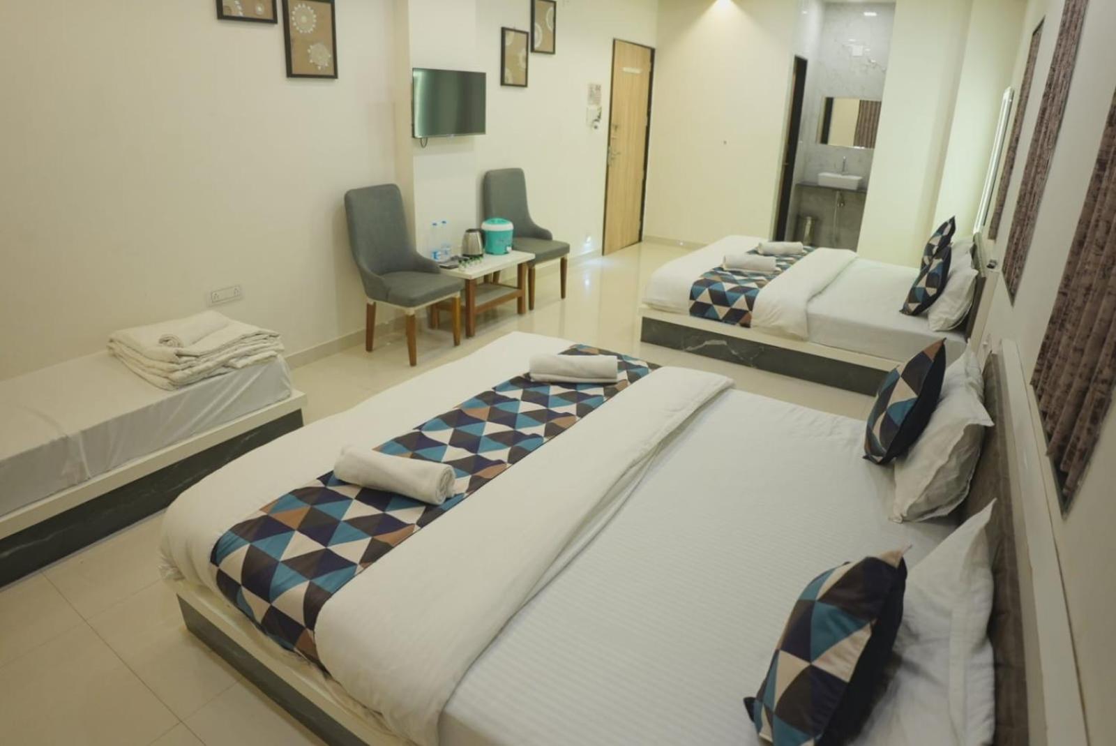 Hotel Ayodhya Virpur Zewnętrze zdjęcie